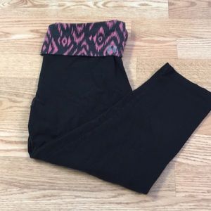 Victoria’s Secret crop yoga pant